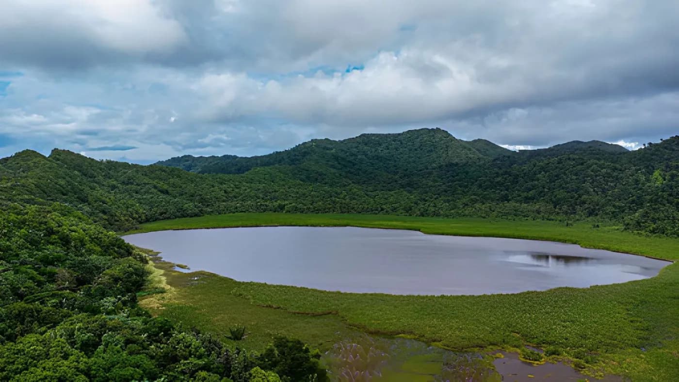 Grand Étang Lake, Grenada